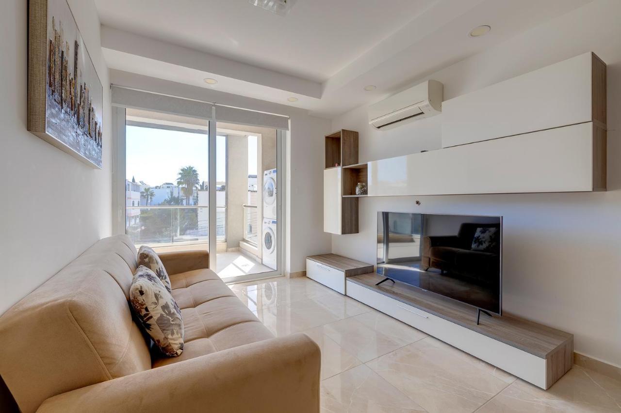 Modern 1Br Apartment In Central St Julian'S San Julián Exterior foto